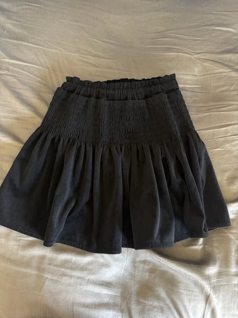 GB girls Black Smocked Waist Ruffled Mini Skirt / AA38